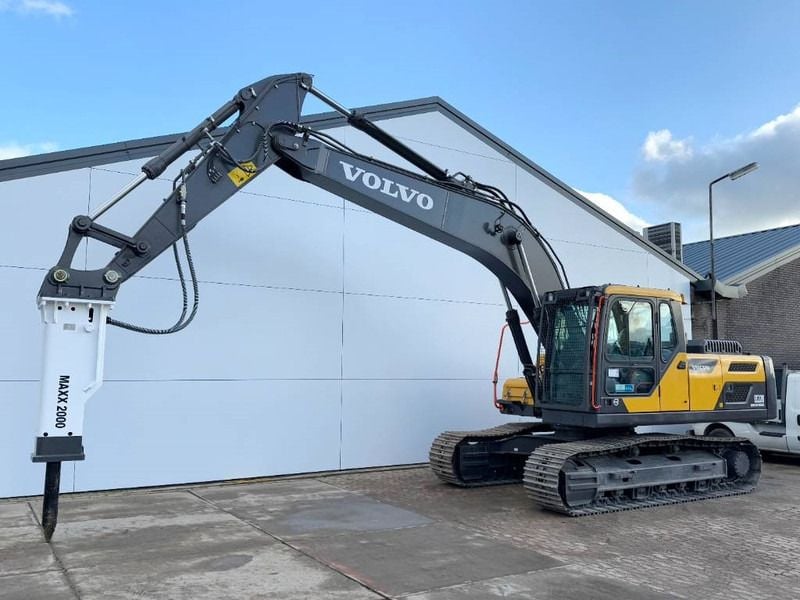 2025 Volvo EC220D Crawler Excavator