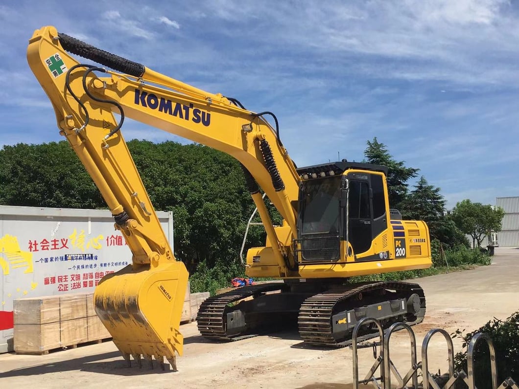 2022 Komatsu PC200-8 Crawler Excavator
