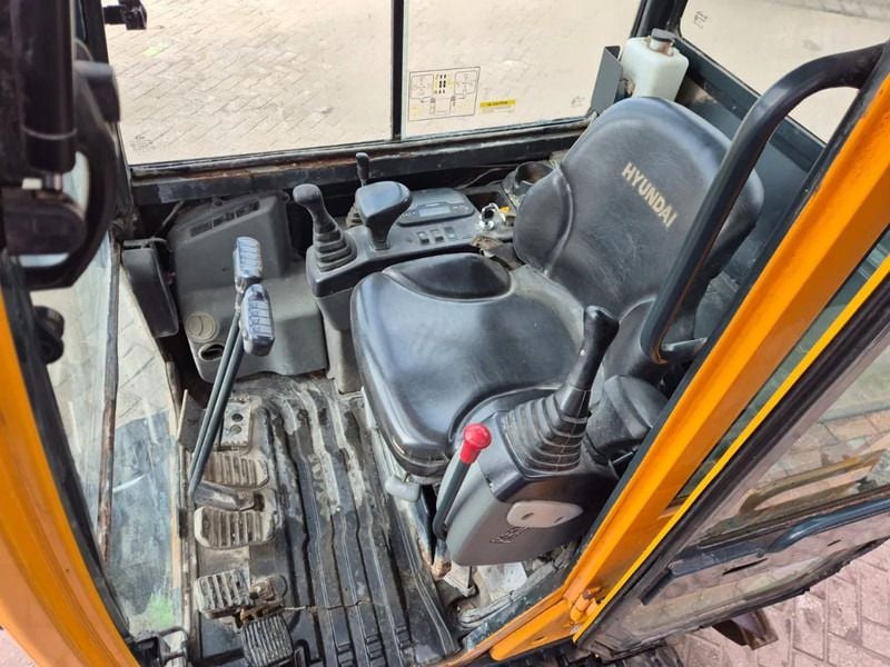 2017 Hyundai R16-9 Mini Excavator