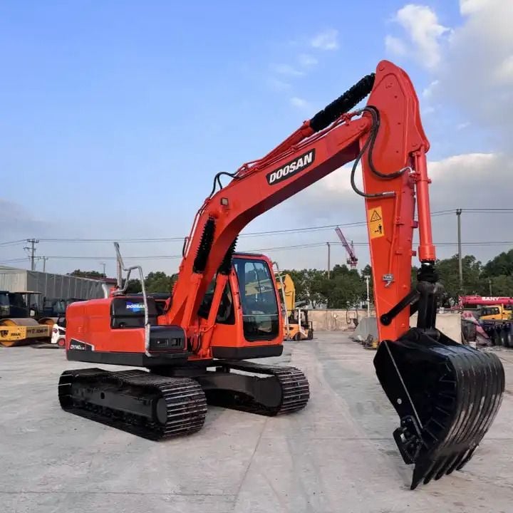 2020 Doosan DX140LC-9C Crawler Excavator