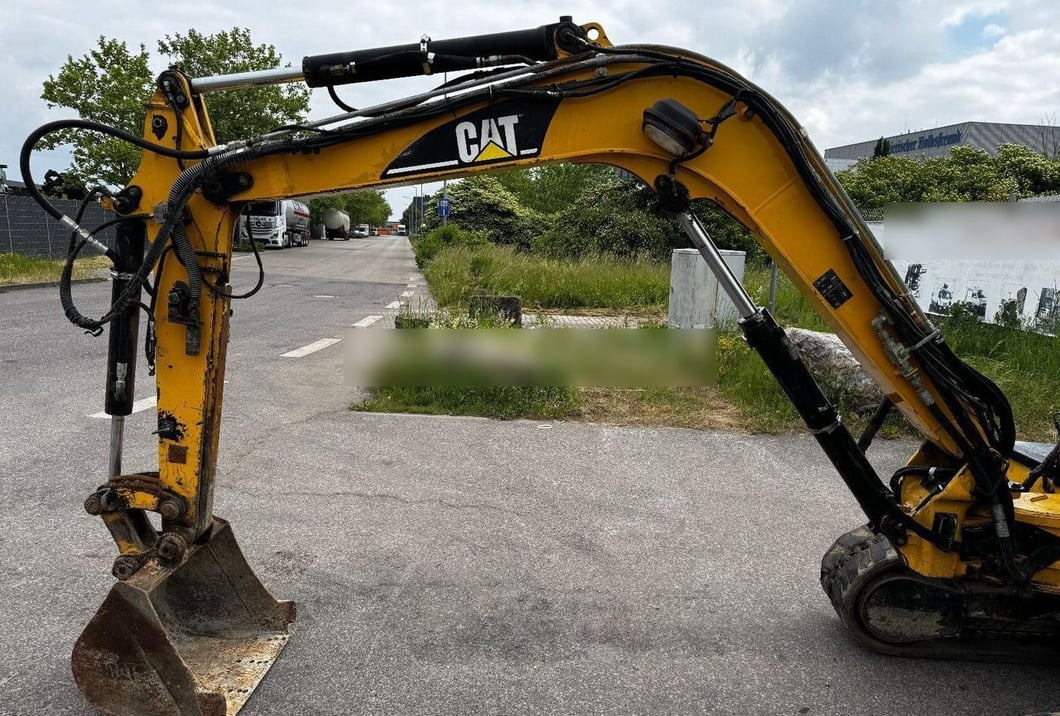 2001 Caterpillar 302.5 Mini Excavator