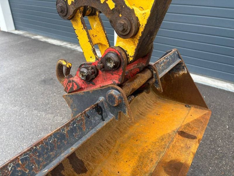 2018 Komatsu PC16R-3HS Mini Excavator