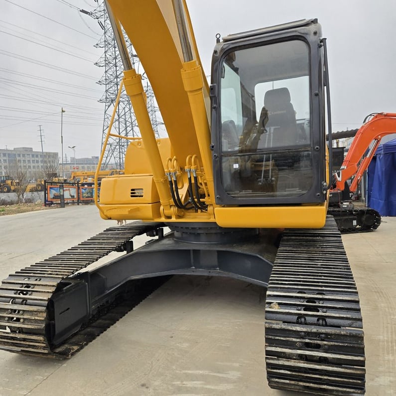 2022 LiuGong 925D Crawler Excavator