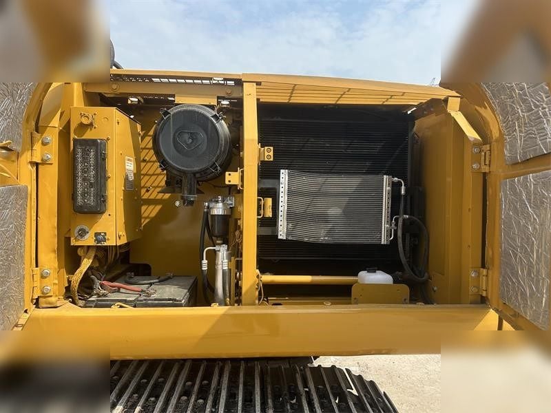 2016 Caterpillar 320C Crawler Excavator