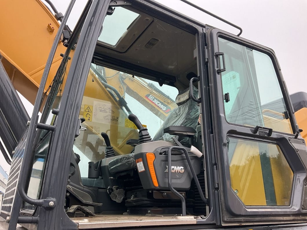 2025 XCMG XE450GK Crawler Excavator