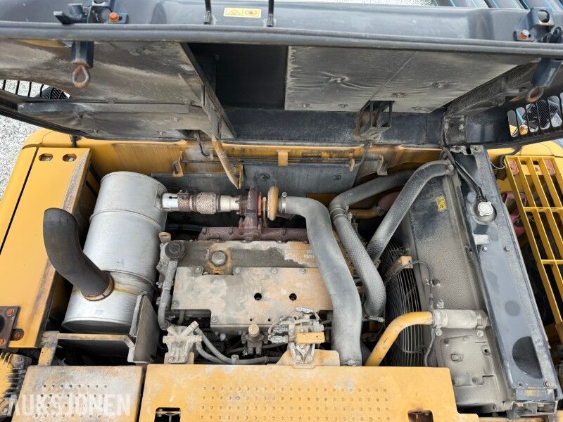 2011 Caterpillar 320DL Crawler Excavator