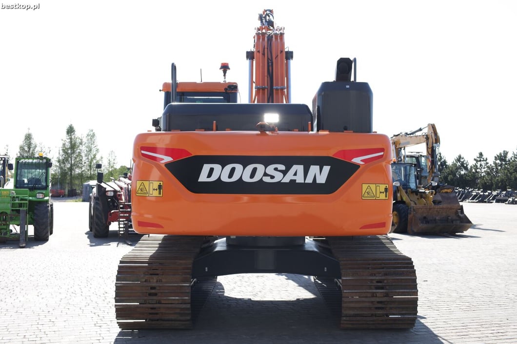 2022 Doosan DX225LC-7 Crawler Excavator