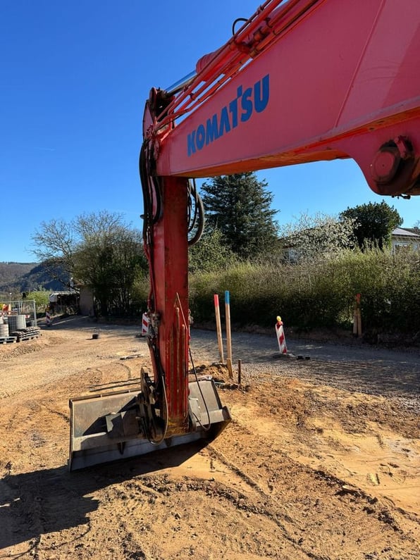 2016 Komatsu PC228 USCL-10 Crawler Excavator
