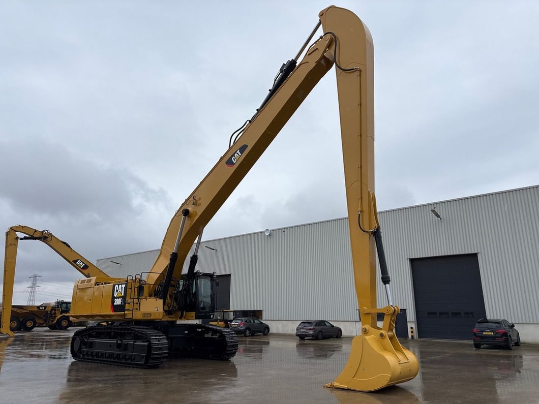 2020 Caterpillar 390F Crawler Excavator
