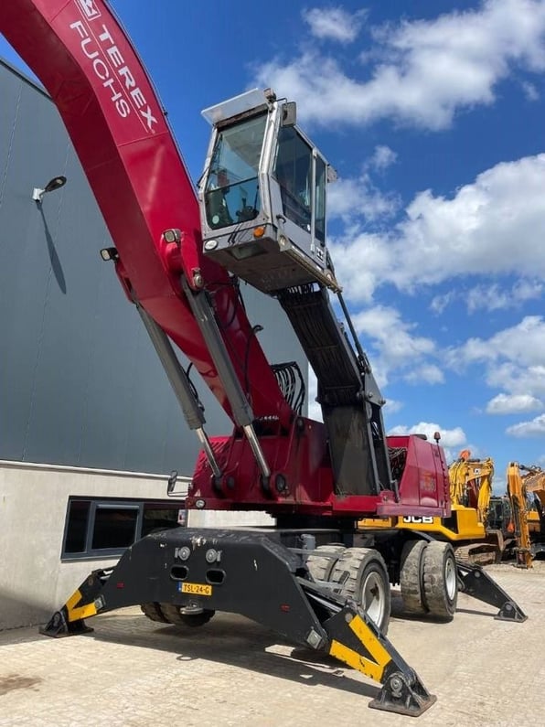 2011 Fuchs MHL380 Material Handler