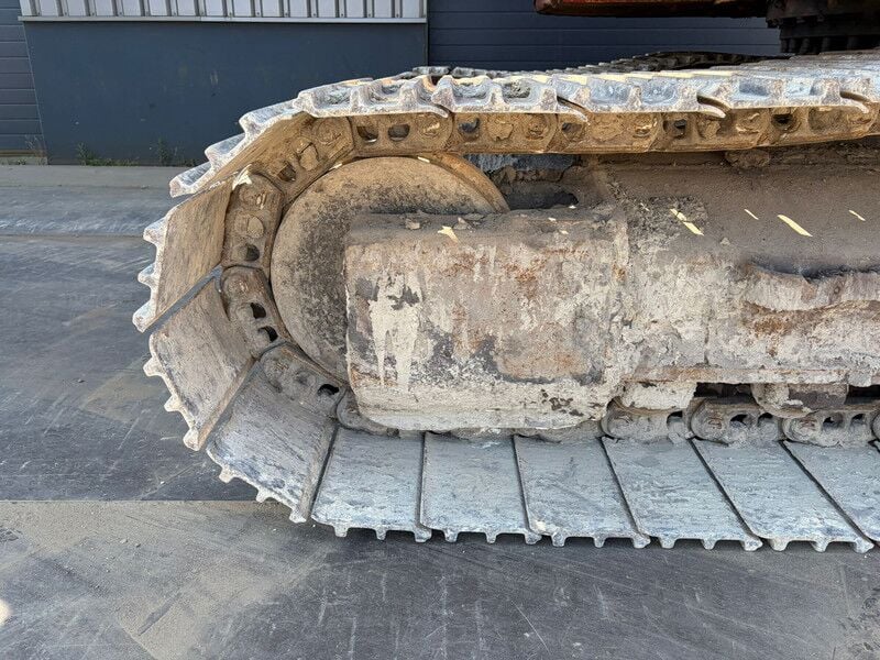2018 Caterpillar 325FL Crawler Excavator