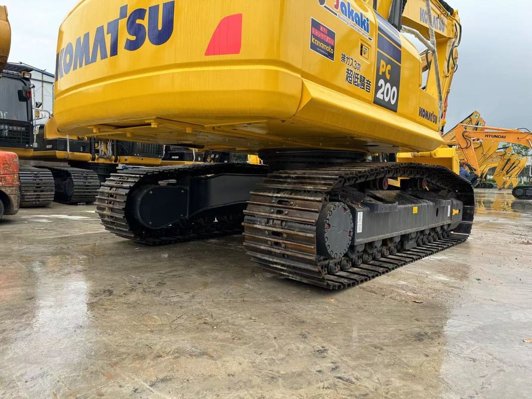 2024 Komatsu PC200-8 Crawler Excavator