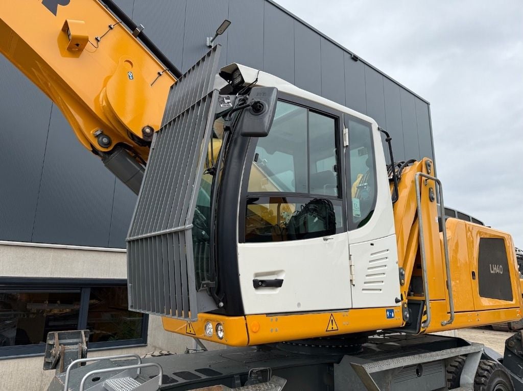 2022 Liebherr LH40 M Material Handler