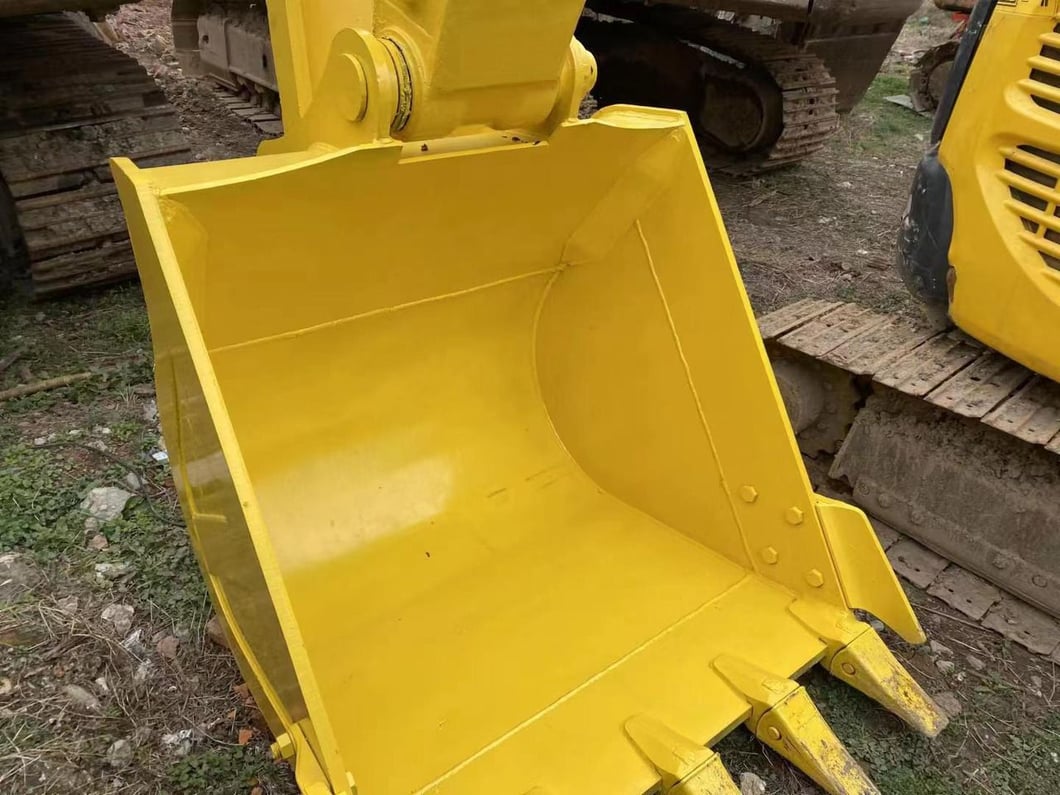 2023 Komatsu PC200-7 Crawler Excavator