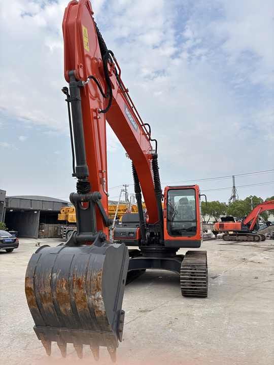 2019 Doosan DX225LCA Crawler Excavator
