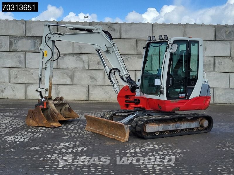 2018 Takeuchi TB250 Mini Excavator