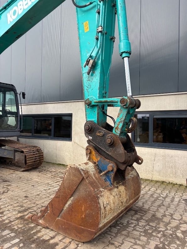 2017 Kobelco SK210LC-10 Crawler Excavator