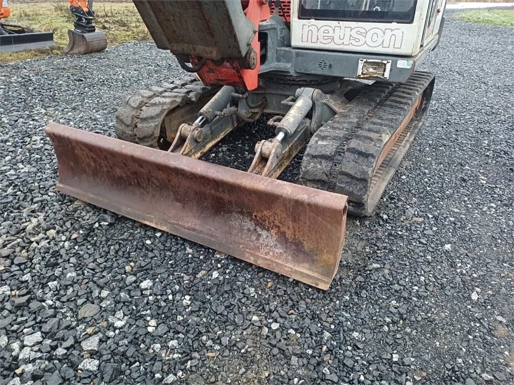 2002 Wacker Neuson 8002 RD Mini Excavator
