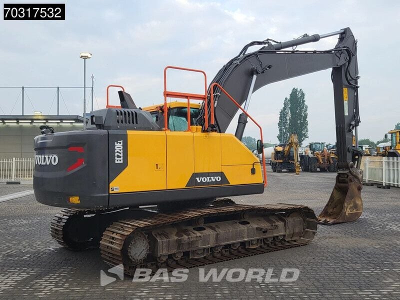 2021 Volvo EC220EL Crawler Excavator