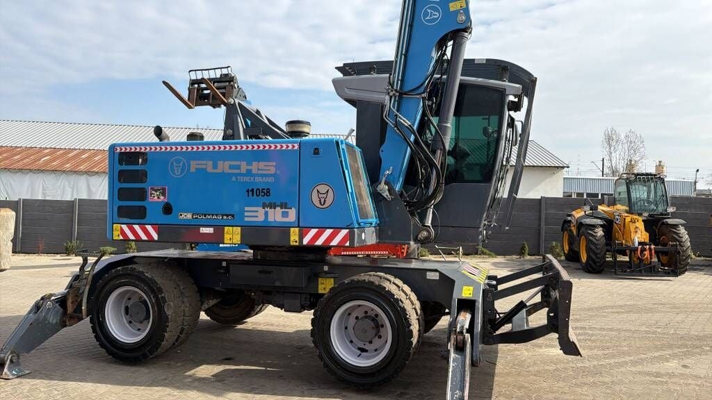 2019 Fuchs MHL 310 Wheel Excavator