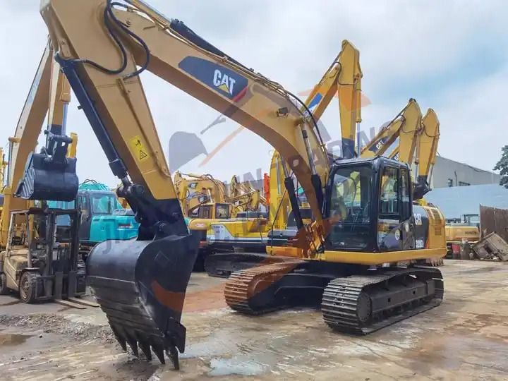 2022 Caterpillar 320D2 Crawler Excavator
