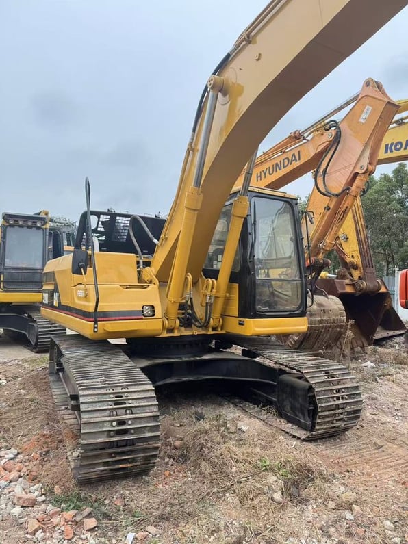 2015 Caterpillar 320B Crawler Excavator