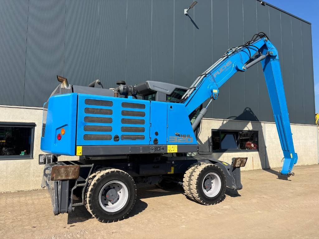 2018 Fuchs MHL320F Material Handler