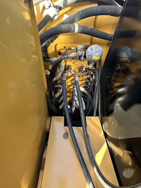 2022 Caterpillar 305.5E2