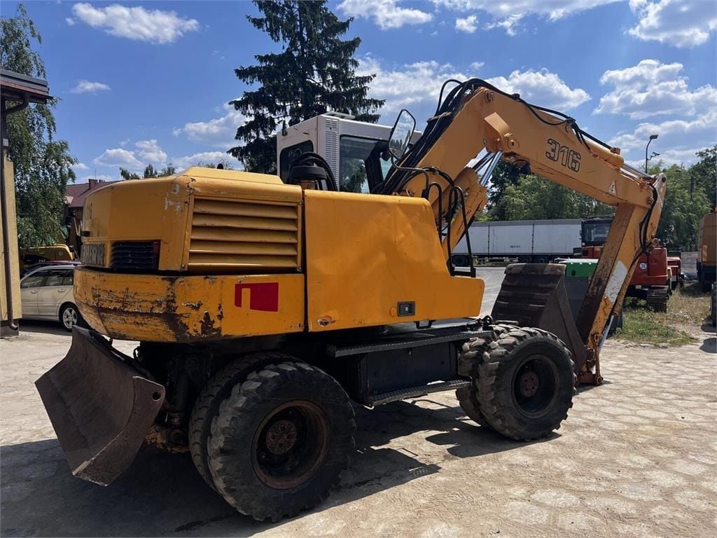 1999 Liebherr A316 Wheel Excavator