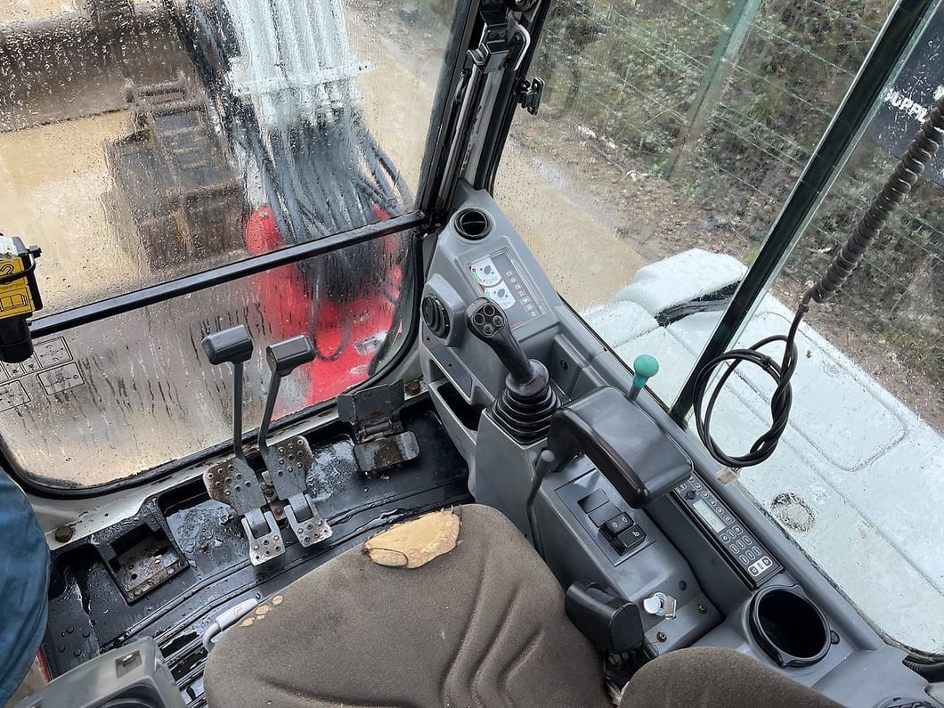 2015 Takeuchi TB250 Mini Excavator