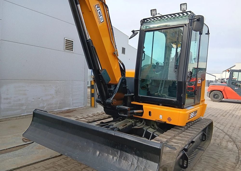 2021 JCB 86C-2 Crawler Excavator