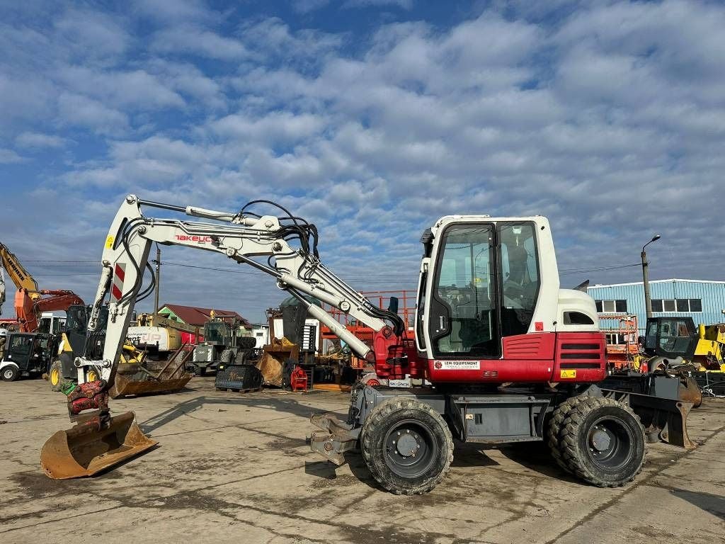 2018 Takeuchi TB295W Wheel Excavator