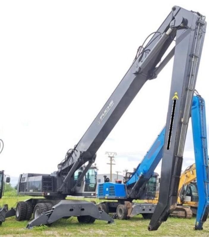 2000 Terex MHL 380 Material Handler