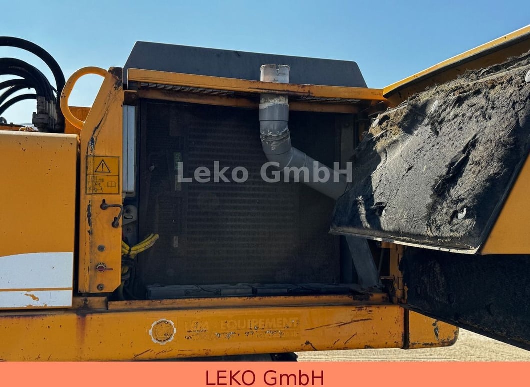 2003 Liebherr R 904 HDSL Crawler Excavator