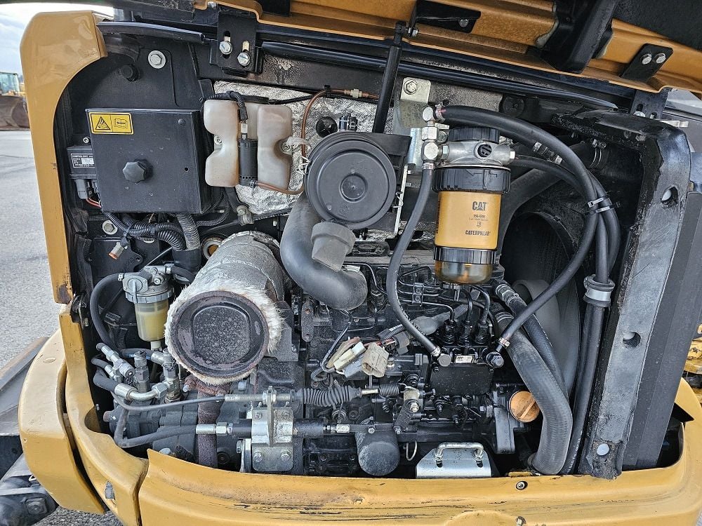 2015 Caterpillar 302.7DCR Mini Excavator