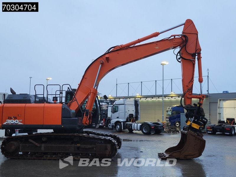 2018 Hitachi ZX300LC-6 Crawler Excavator