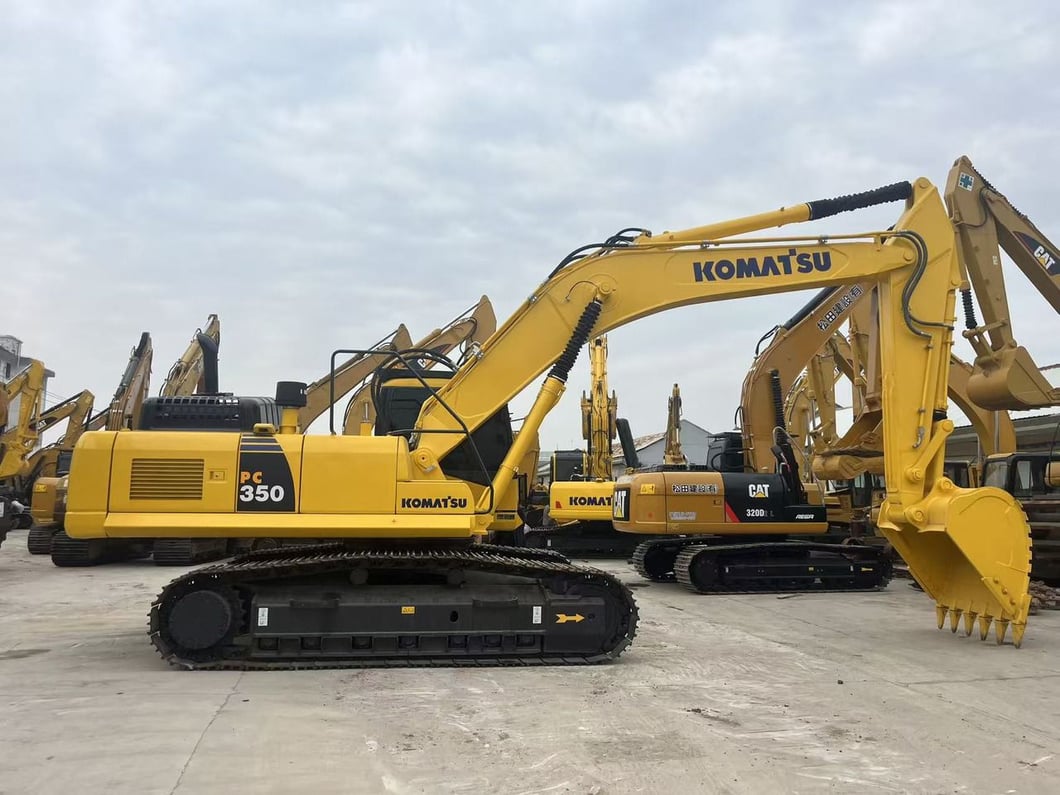 2021 Komatsu PC350LC-8 Crawler Excavator