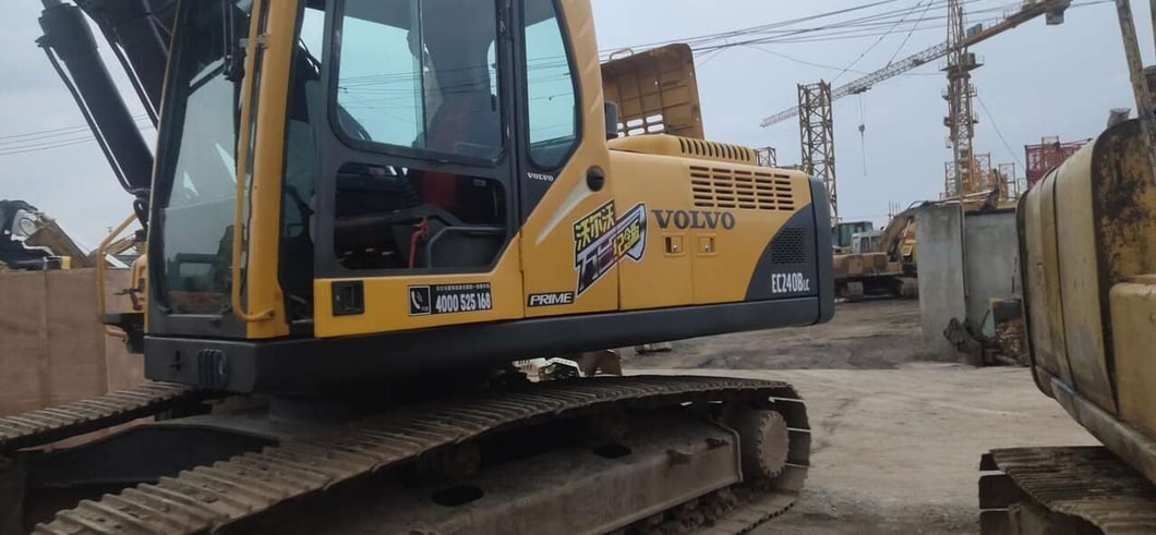 2018 Volvo EC240BLC Crawler Excavator