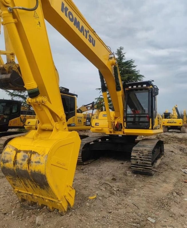 2020 Komatsu PC220-8 Crawler Excavator