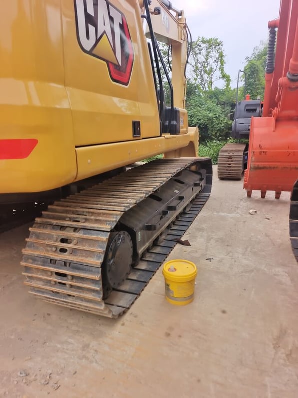 2025 Caterpillar 323 Crawler Excavator