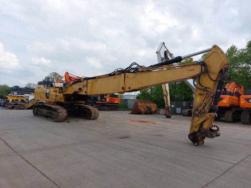 2016 Caterpillar 352F Crawler Excavator