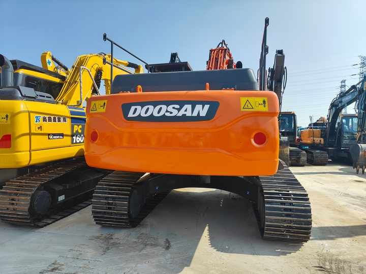 2022 Doosan DX225 Crawler Excavator