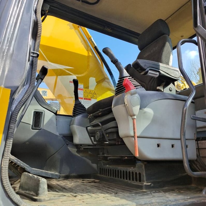 2024 Komatsu PC300 Crawler Excavator