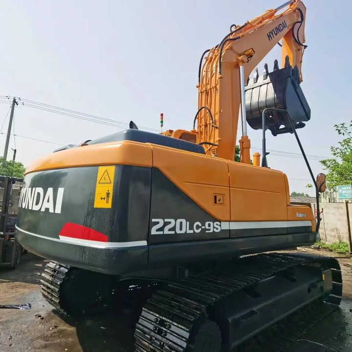 2023 Hyundai R220LC-9S Crawler Excavator