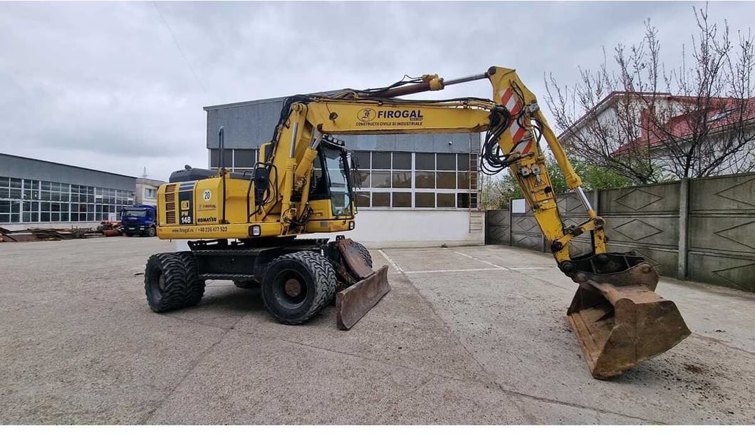Komatsu PW148-8 Wheel Excavator