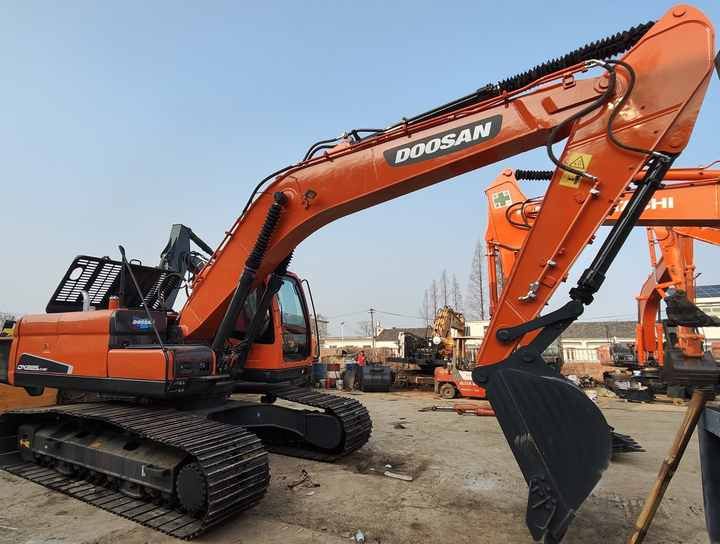 2010 Doosan DX225LC-9C Crawler Excavator