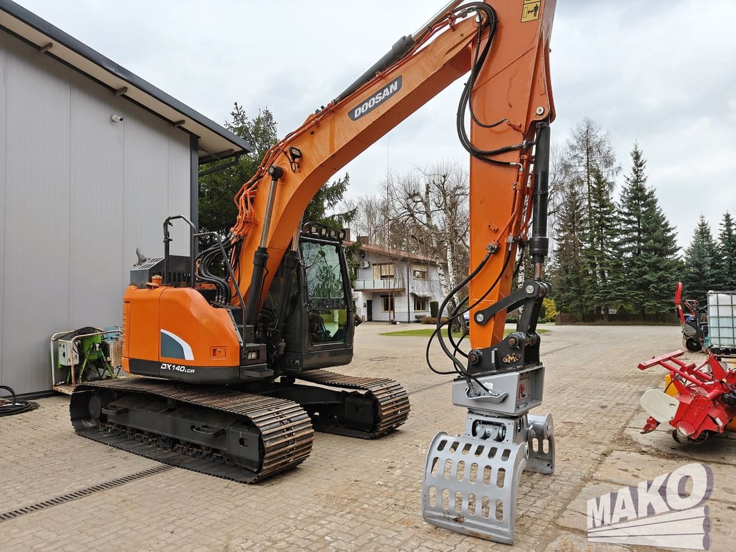 2018 Doosan DX140LCR-5 Crawler Excavator