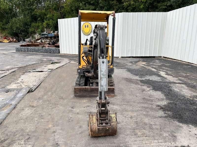 2000 Volvo EB12 Mini Excavator
