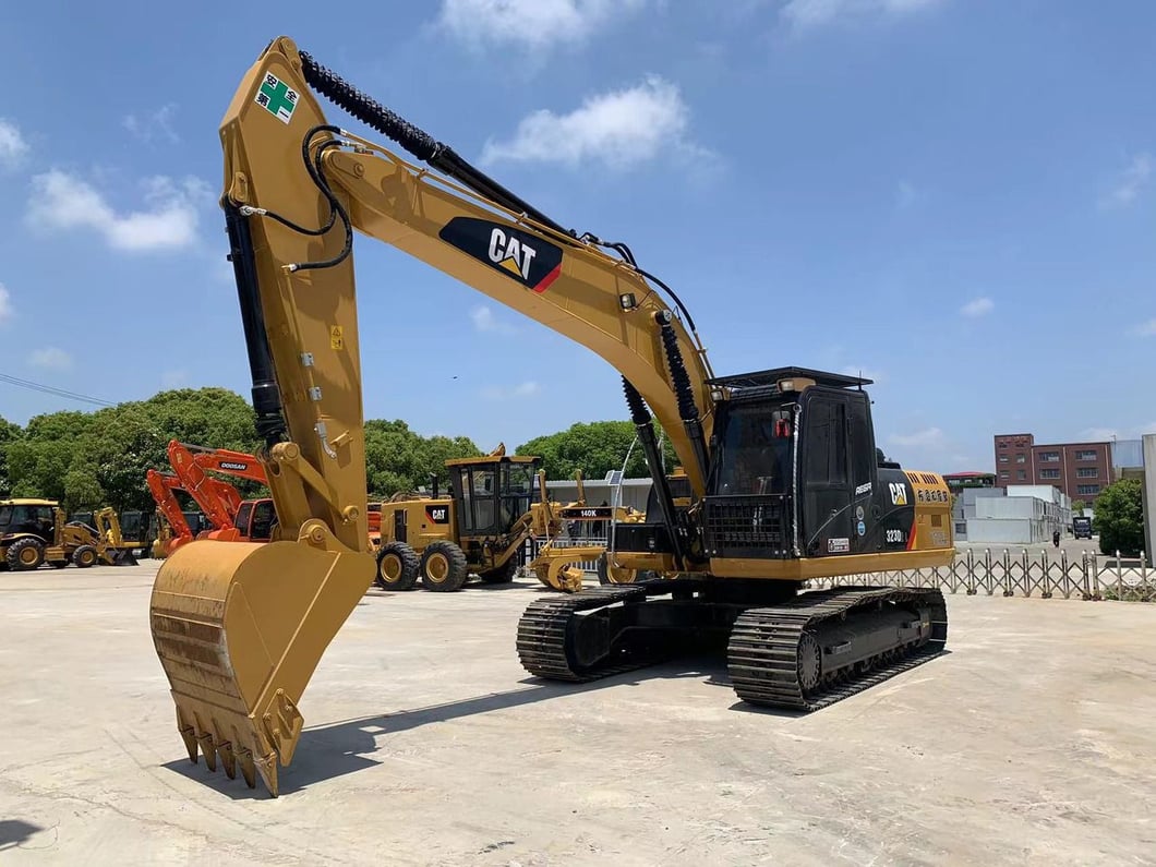 2020 Mitsubishi 320D Crawler Excavator