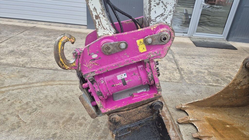 2012 Takeuchi TB1140 Crawler Excavator